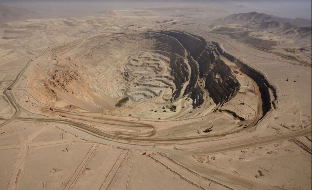 Monitoring water wells around a mine in Chile