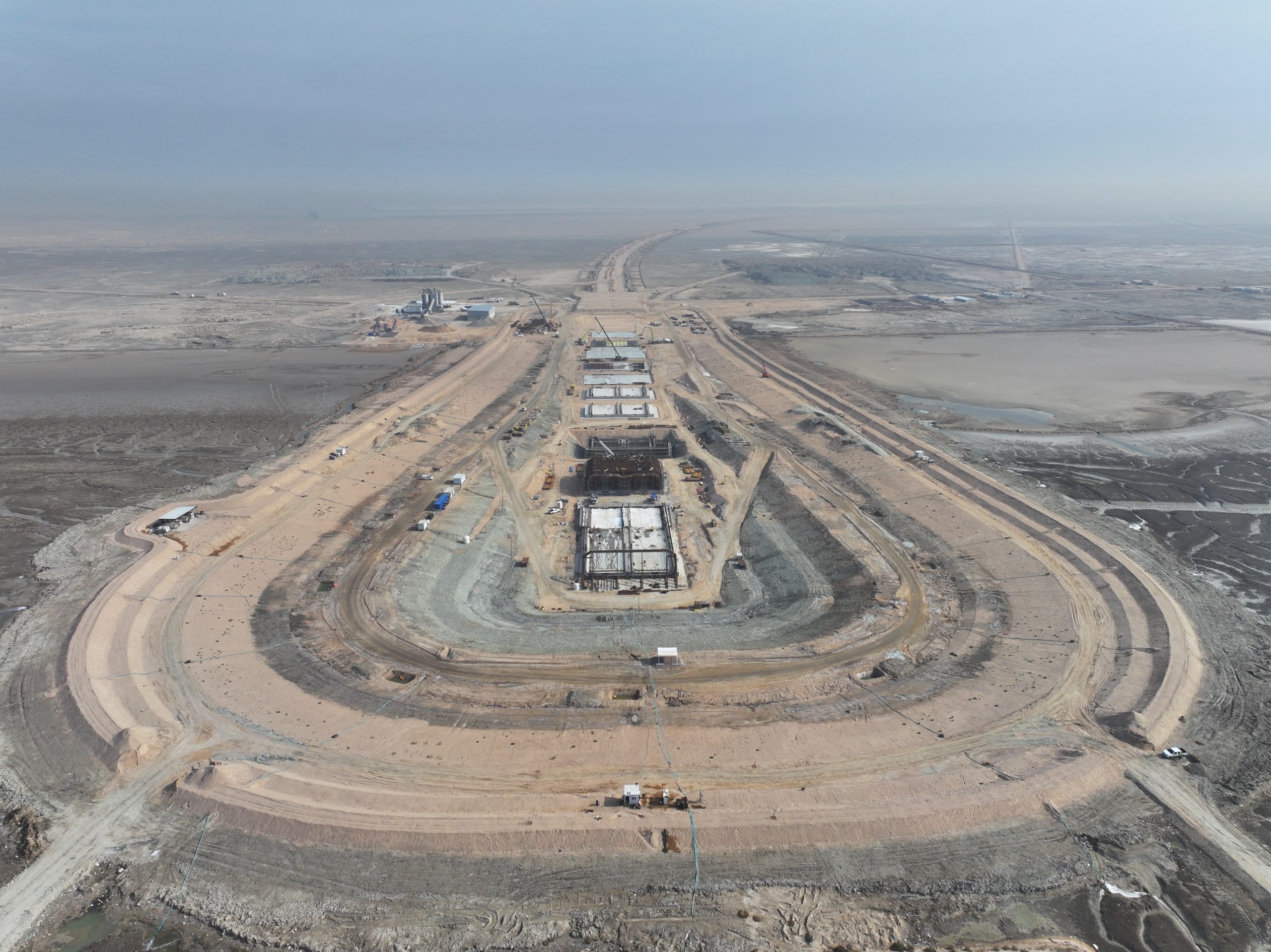 Excelencia en ingeniería: Apoyo a la construcción del túnel sumergido más grande de Oriente Medio