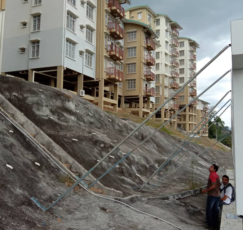 Tecnología inalámbrica para la monitorización de deslizamientos de tierra en áreas residenciales