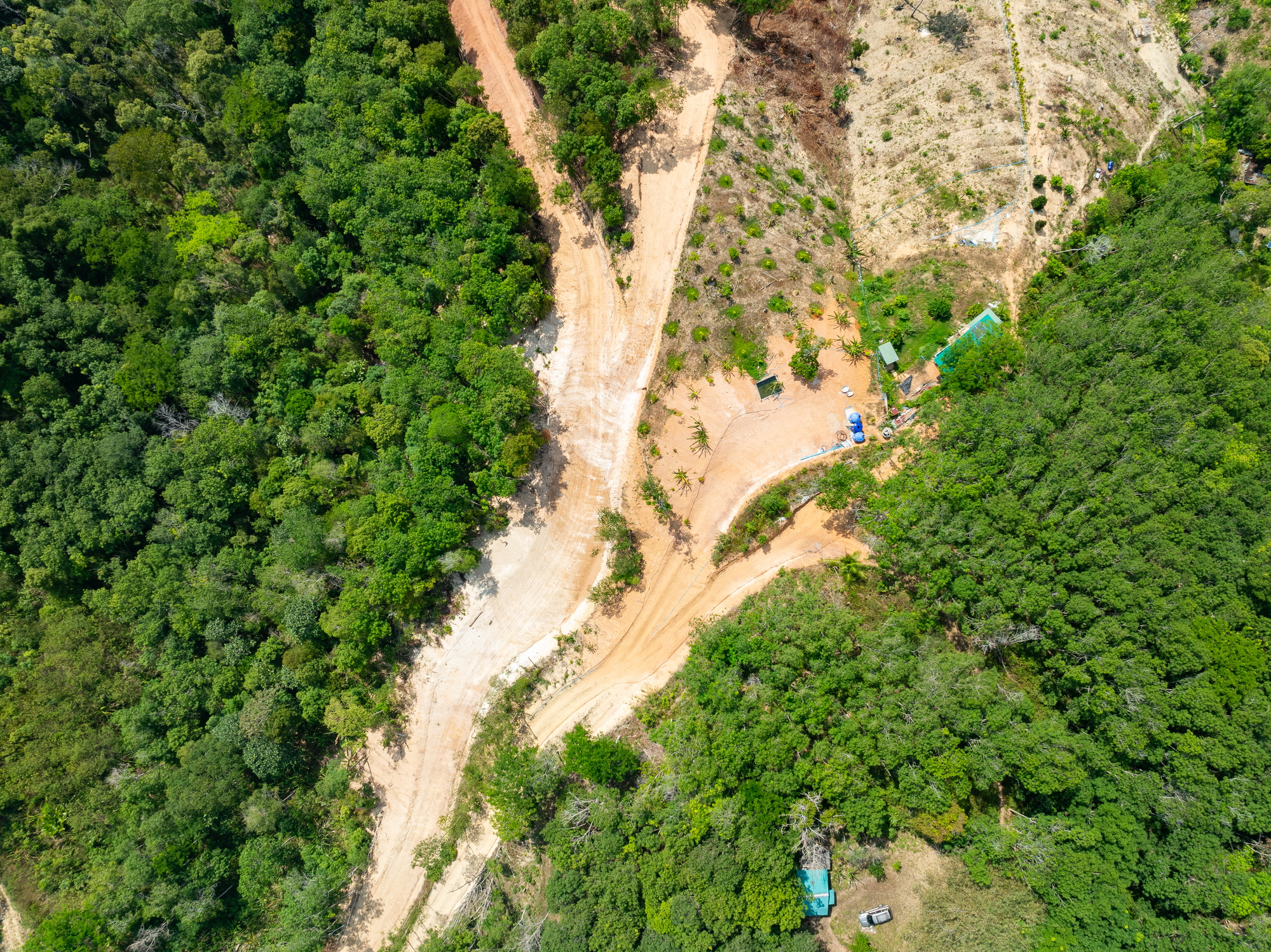 Detección rápida de movimientos del terreno con el uso de inclinómetros inalámbricos, de largo alcance y alimentados por batería.