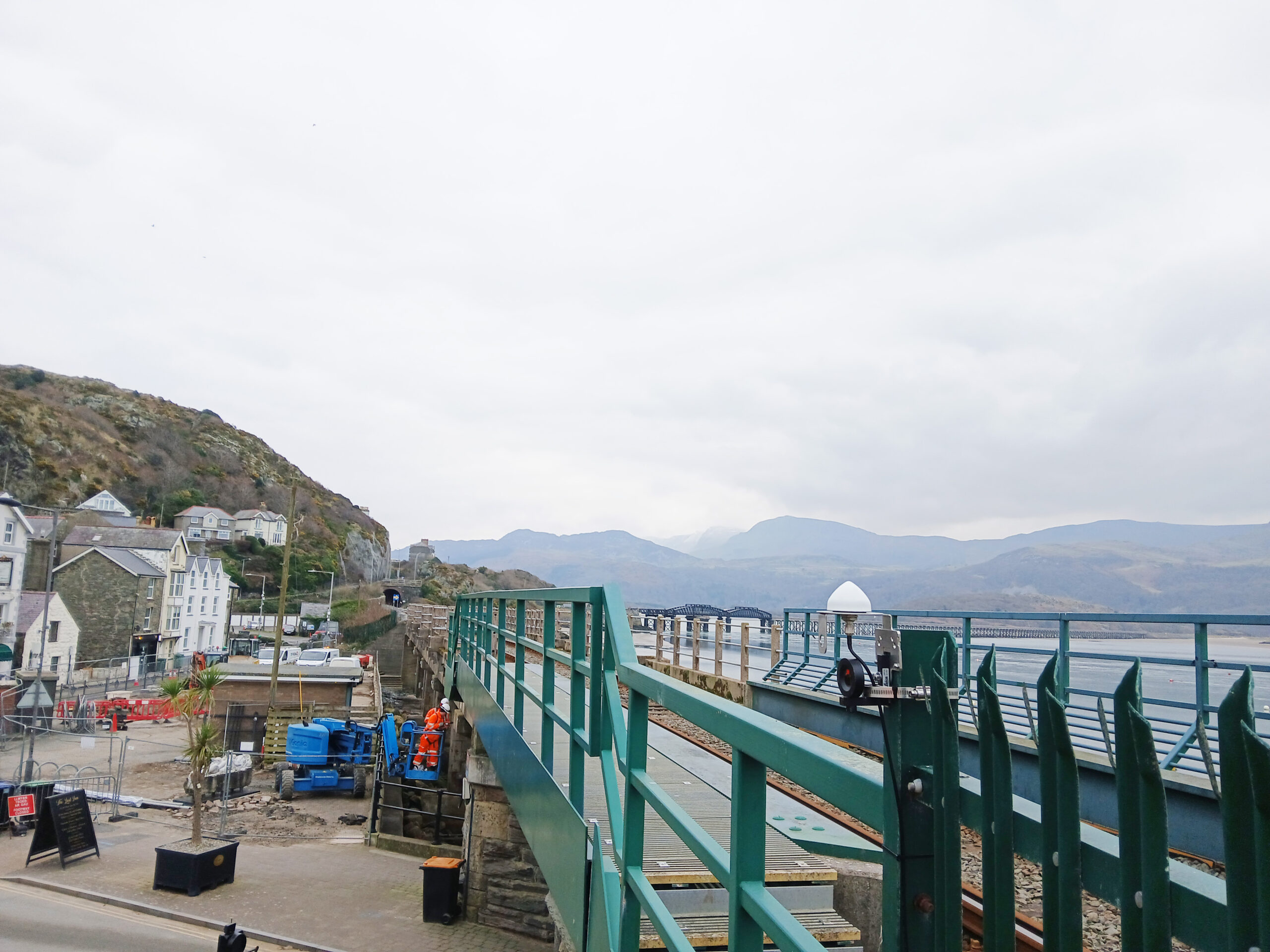 A rail industry first: GNSS monitoring helps protect the Barmouth viaduct